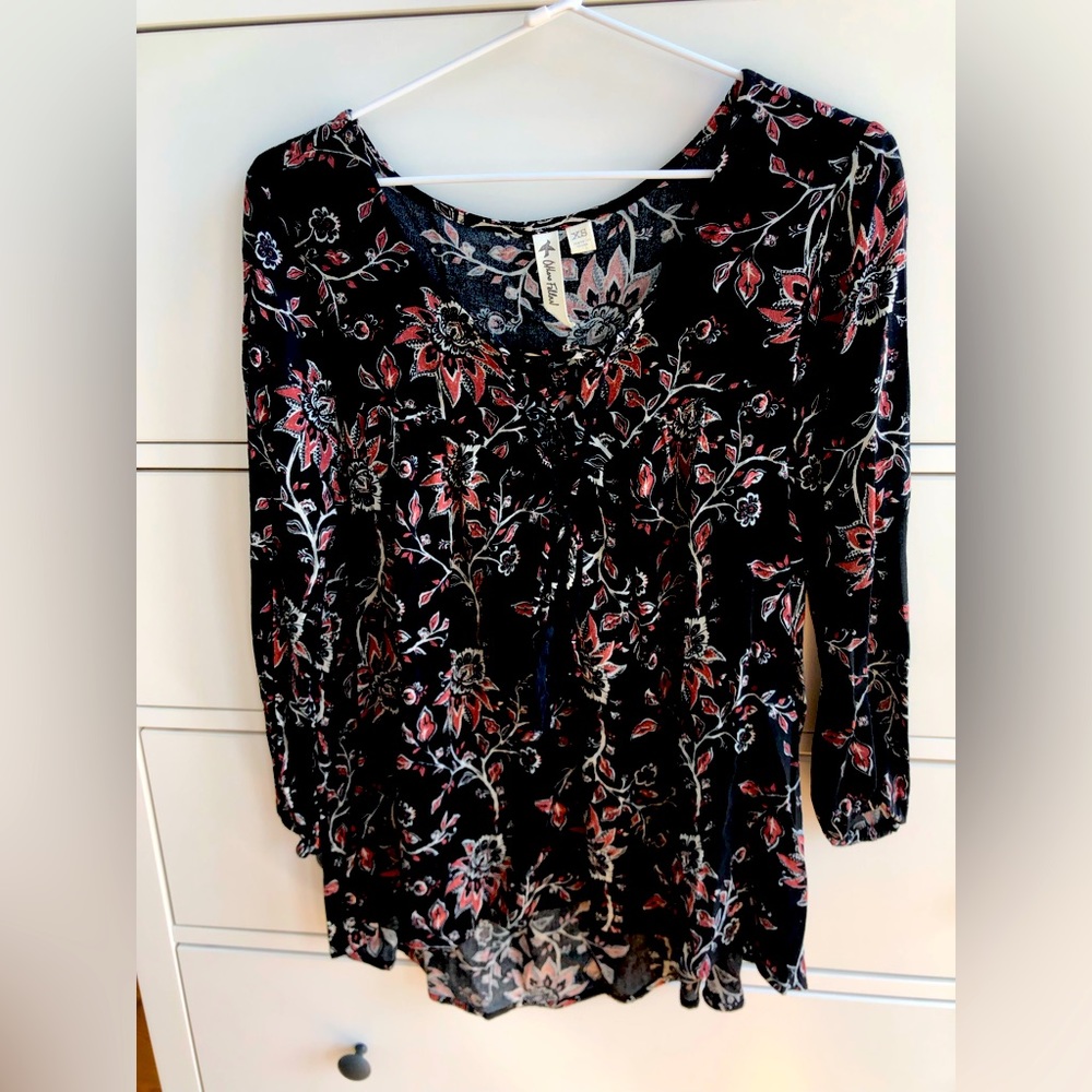 Other follow floral blouse